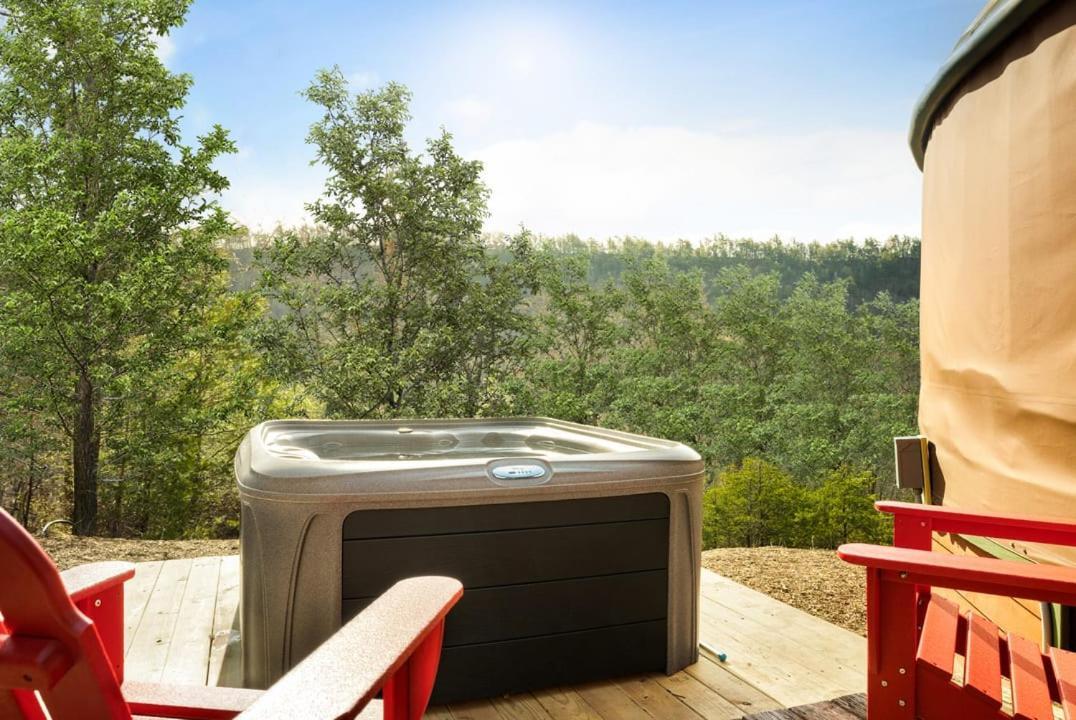 Modern Yurt W River Access, Hot Tub, Wifi & Grill Wardensville Kültér fotó