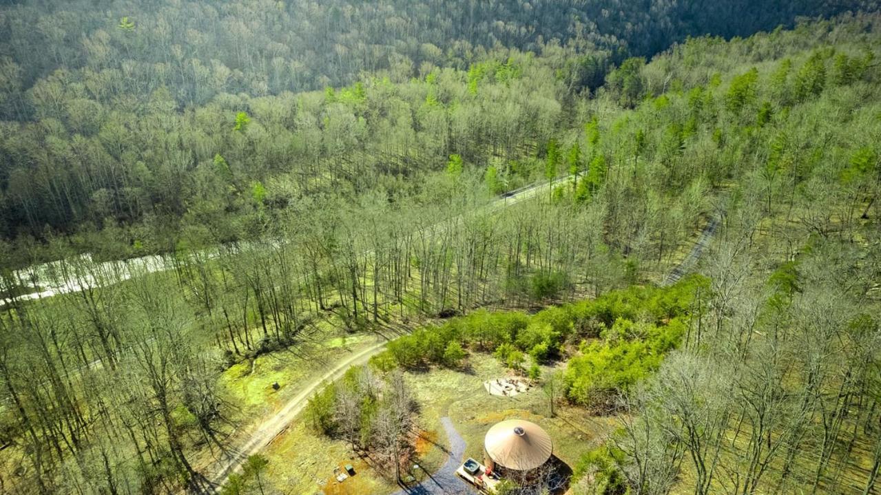 Modern Yurt W River Access, Hot Tub, Wifi & Grill Wardensville Kültér fotó