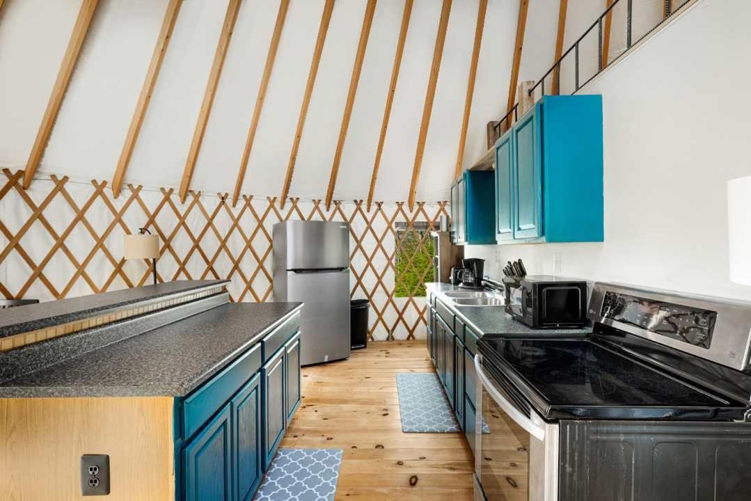 Modern Yurt W River Access, Hot Tub, Wifi & Grill Wardensville Kültér fotó